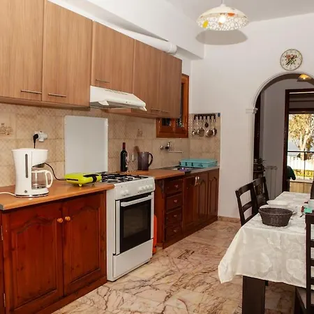 아파트 Center, Sea View Apartment, Amelia! *